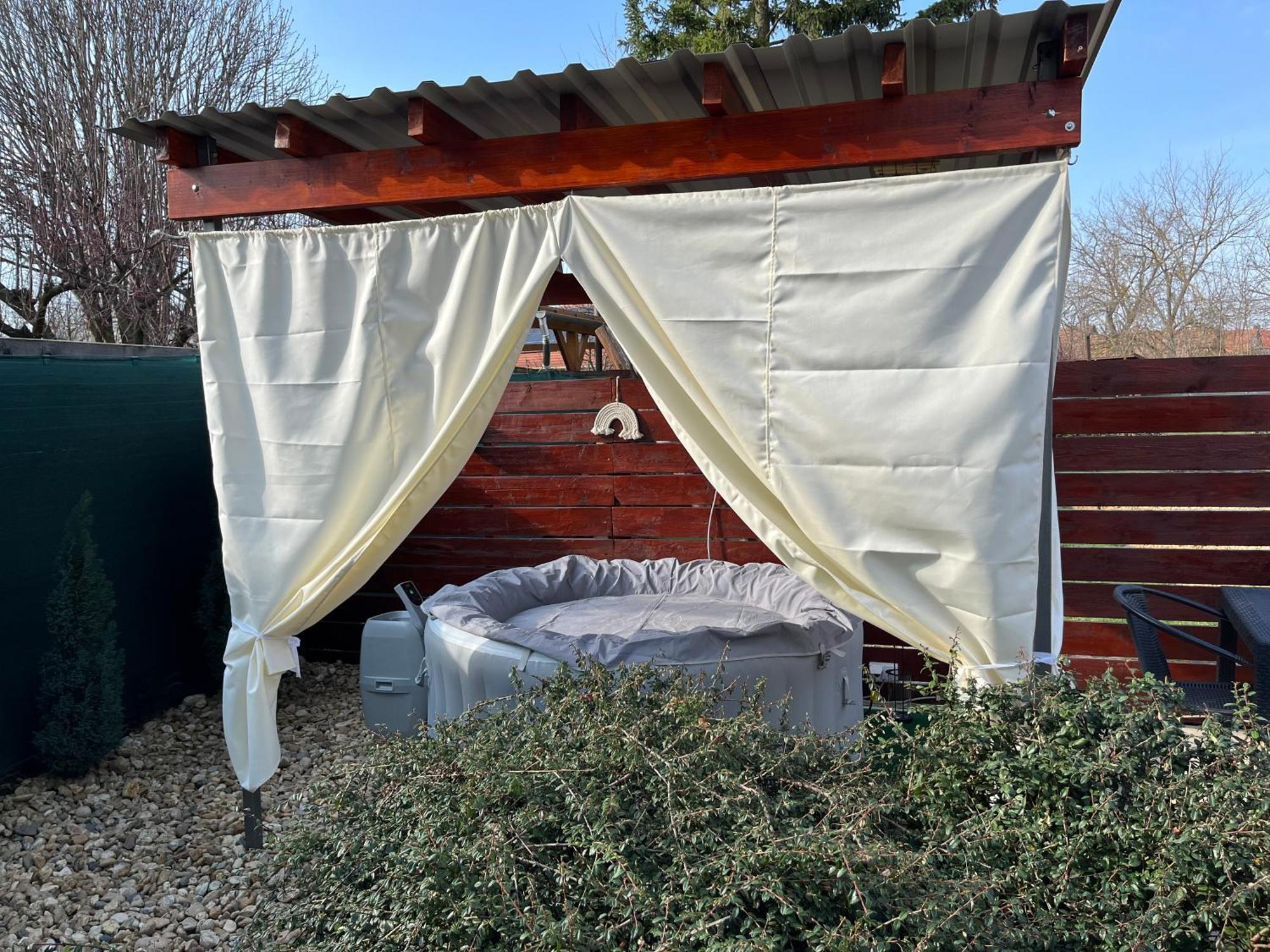 Appartement Idill Ueduelohaz 2 à Tiszafüred Extérieur photo
